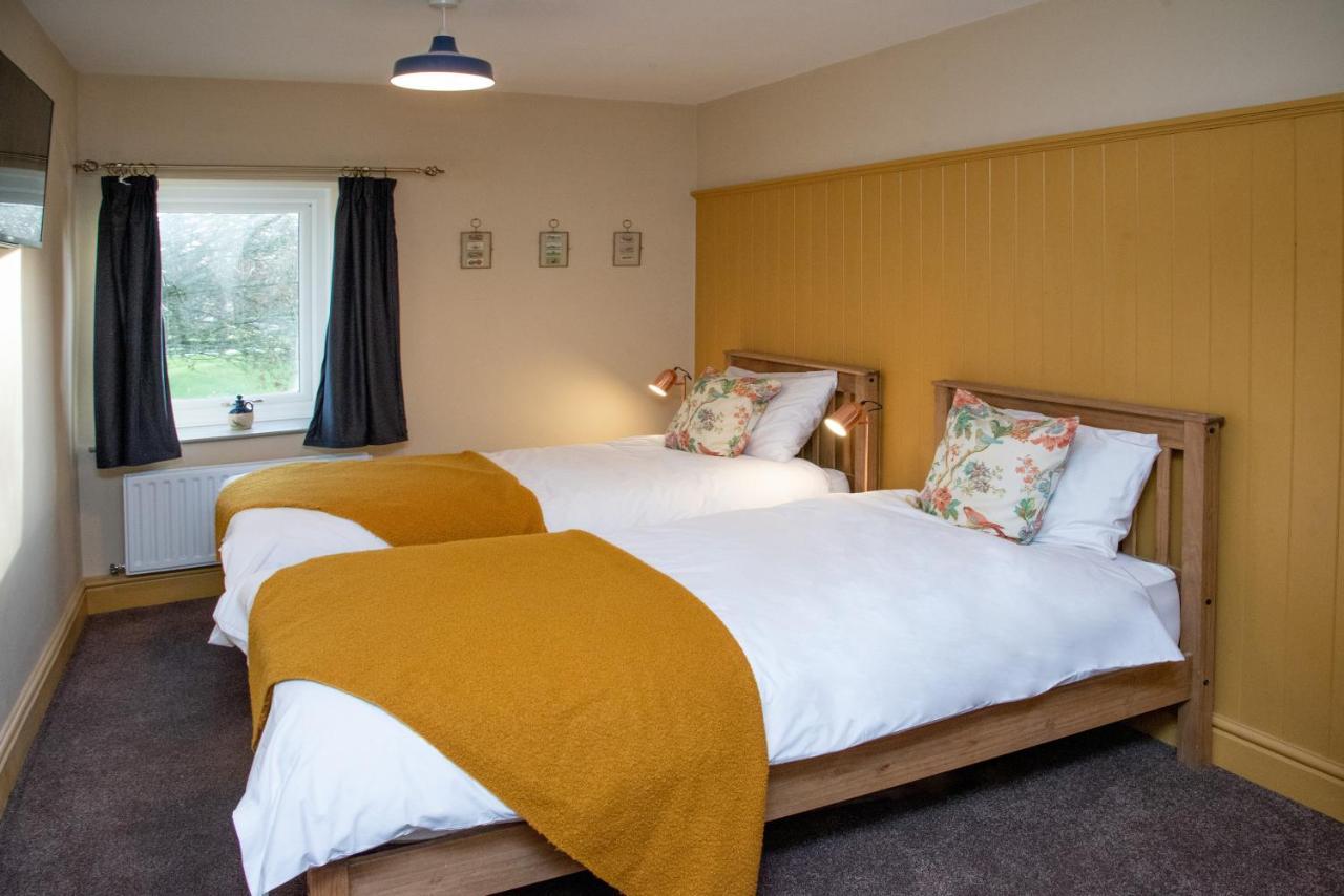 Work And Relax - Fast Wifi, Fireplace & Near Pub Newton Aycliffe Esterno foto
