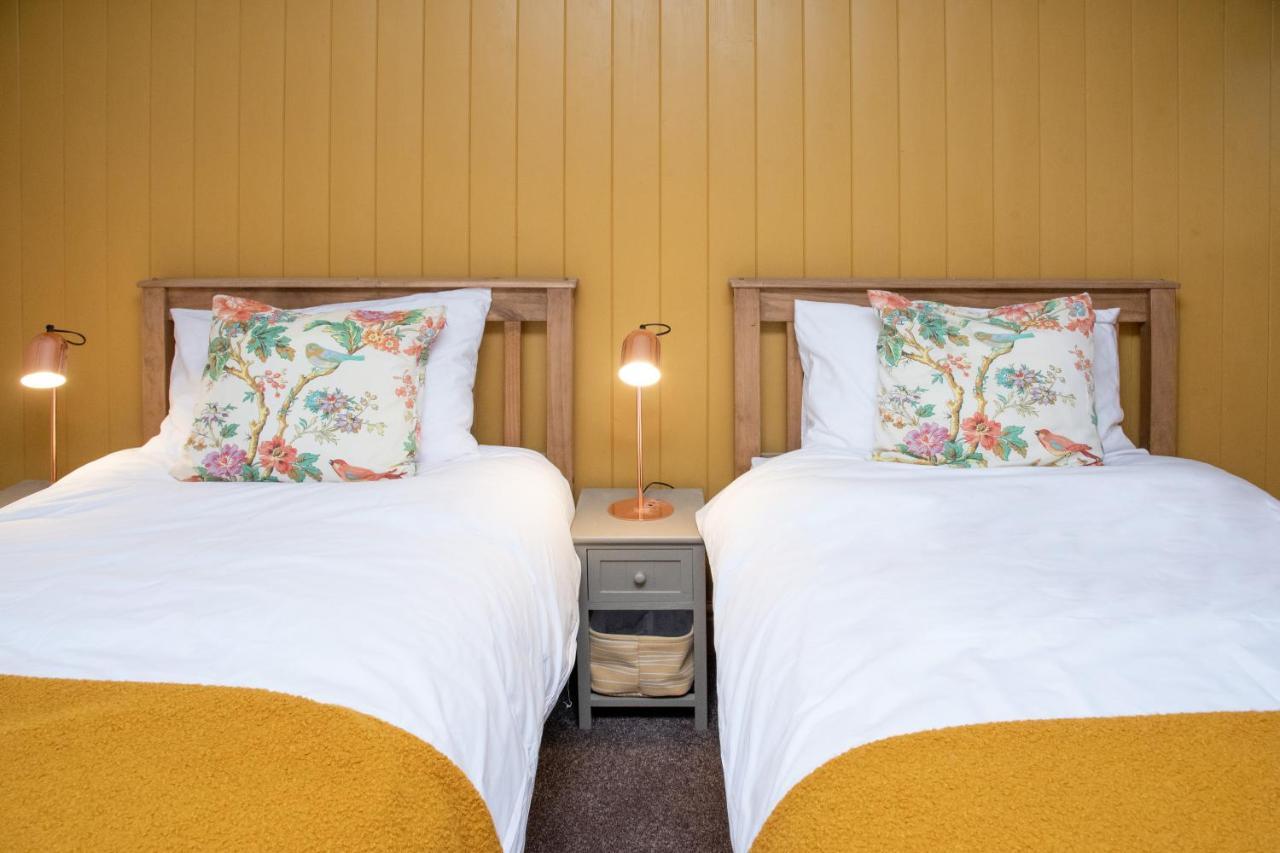 Work And Relax - Fast Wifi, Fireplace & Near Pub Newton Aycliffe Esterno foto