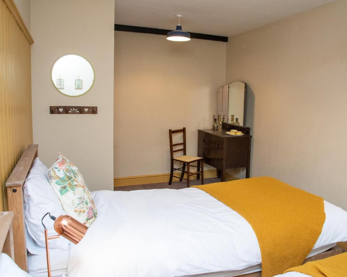 Work And Relax - Fast Wifi, Fireplace & Near Pub Newton Aycliffe Esterno foto
